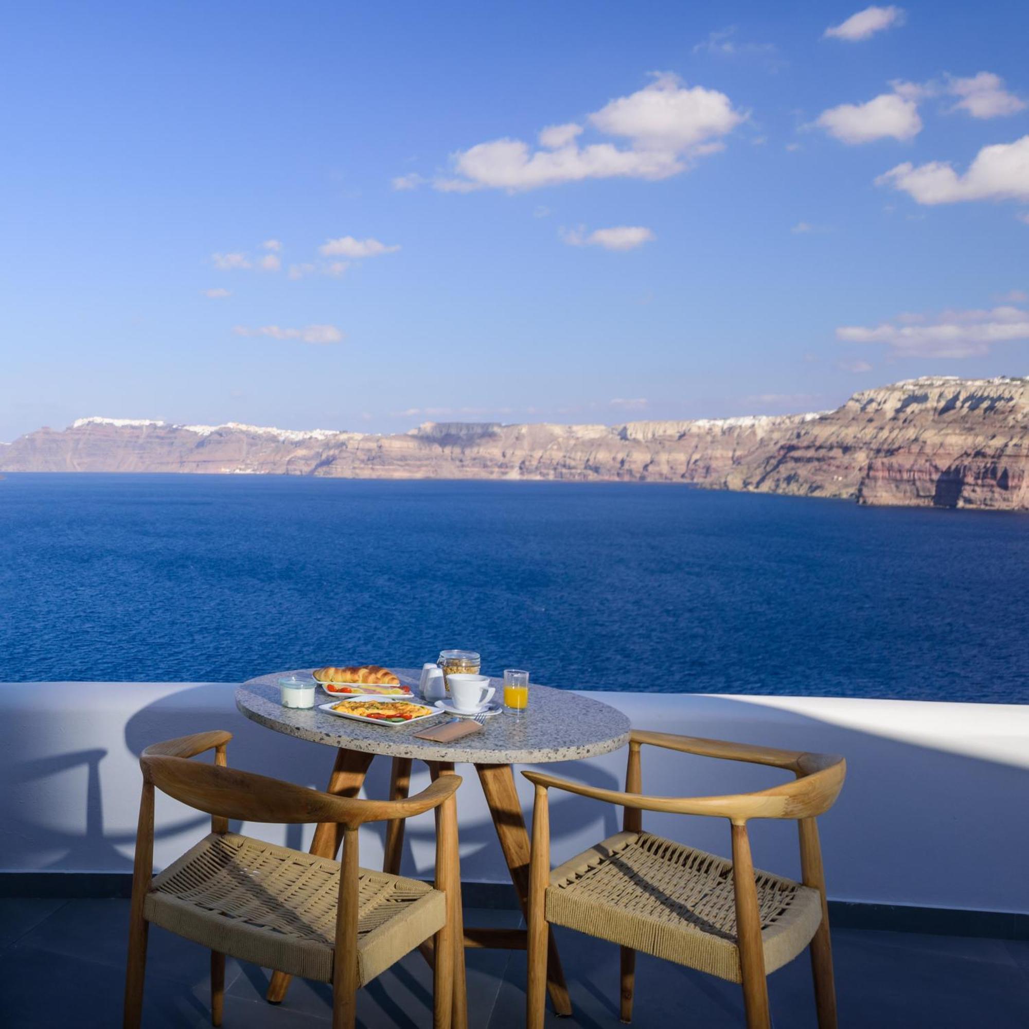 Neptune Luxury Suites Akrotírion Exteriér fotografie