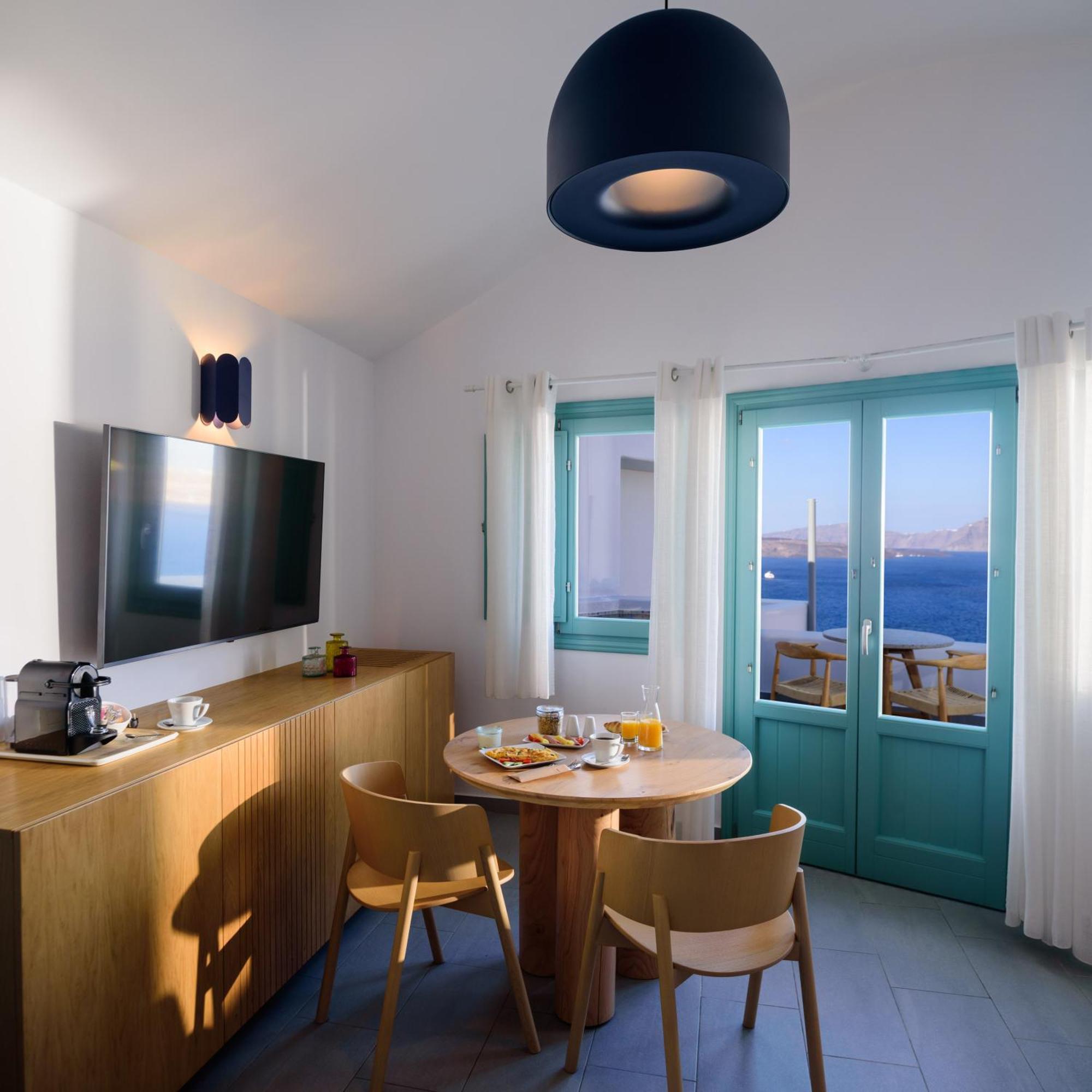 Neptune Luxury Suites Akrotírion Exteriér fotografie
