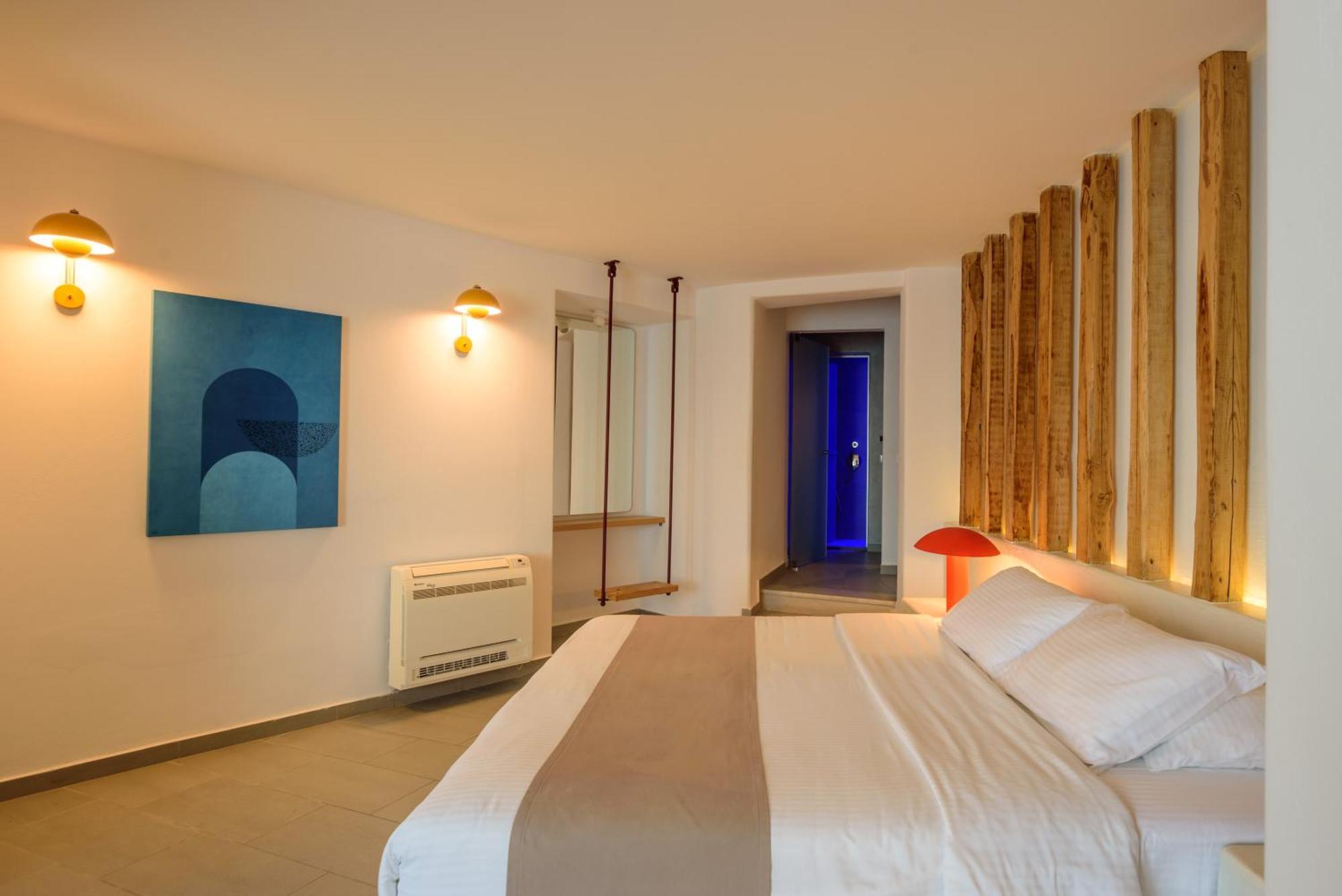 Neptune Luxury Suites Akrotírion Exteriér fotografie
