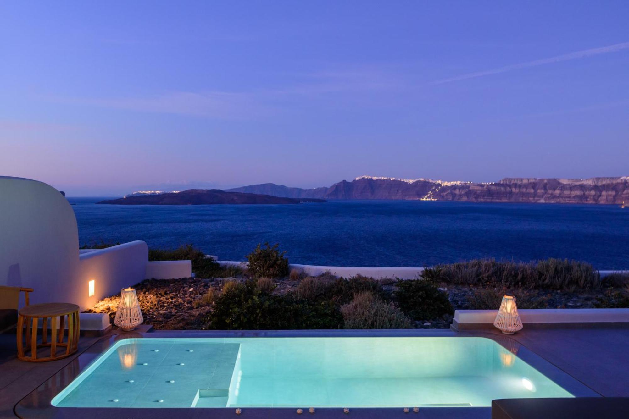 Neptune Luxury Suites Akrotírion Exteriér fotografie